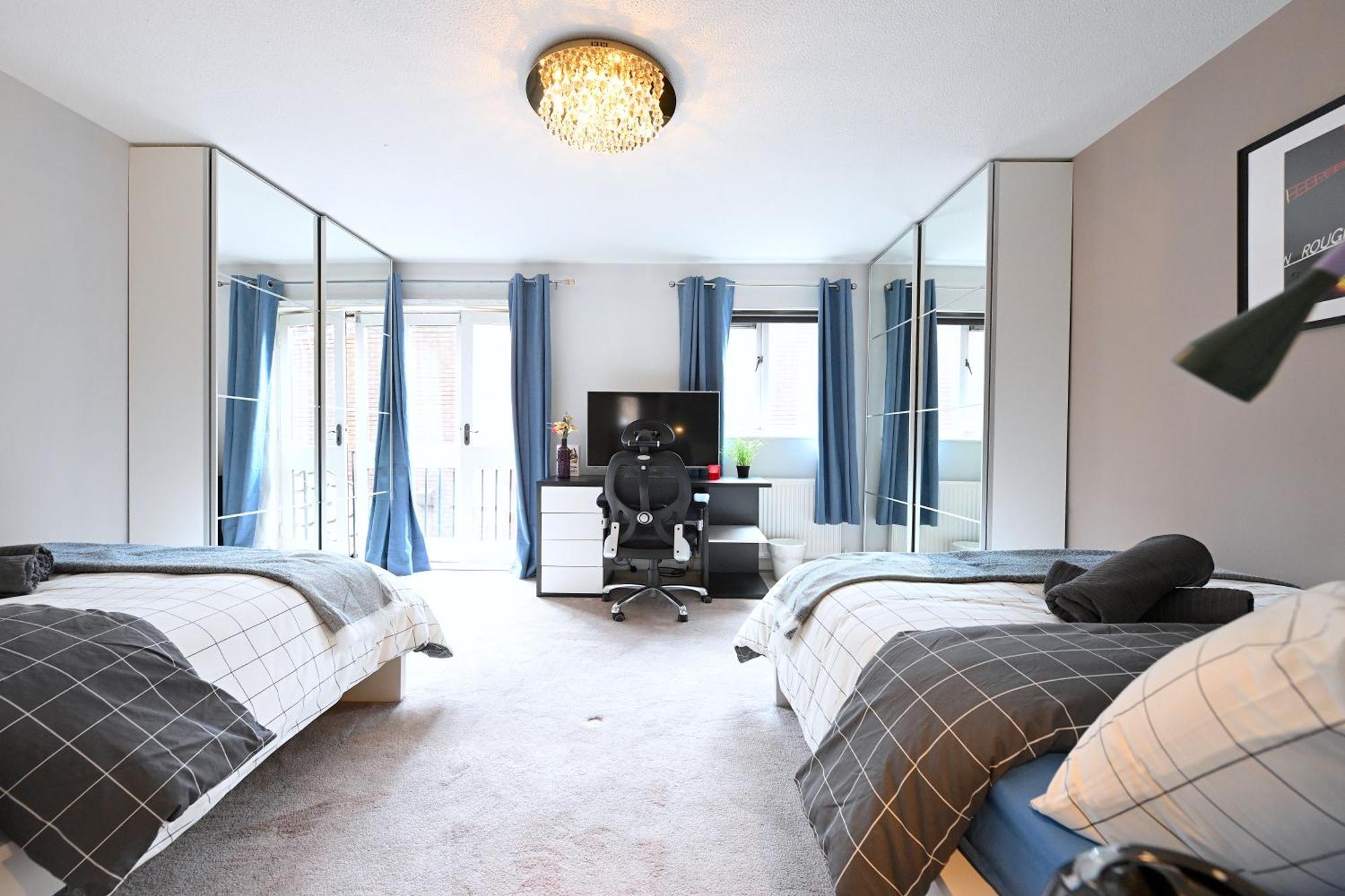 3 Bedroom House In Euston, Patio & Bbq * Лондон